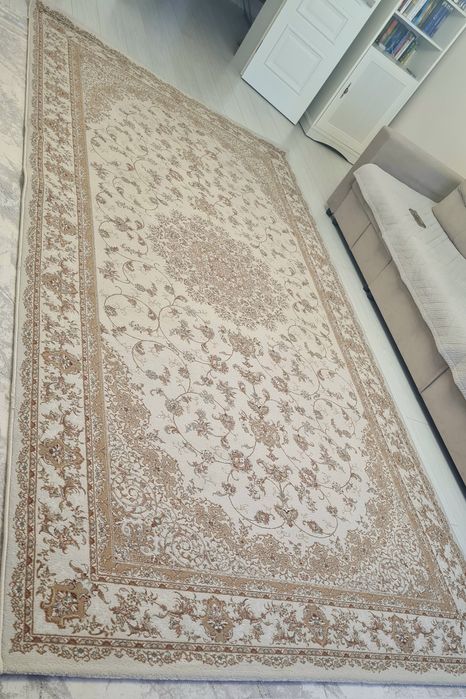 Ковер в отличном состоянии после химчистки