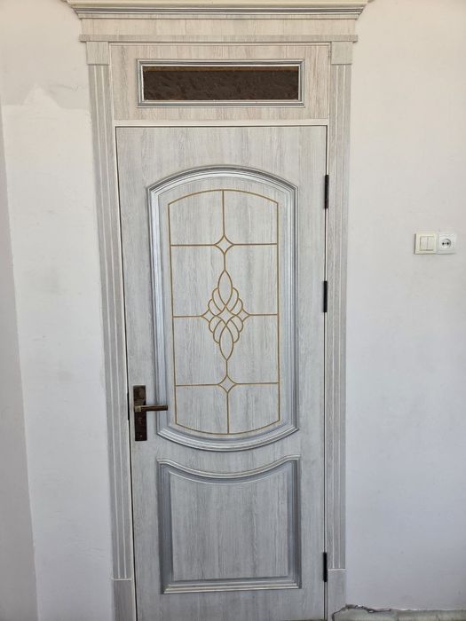 Eshik va romlar ustanovka qilamiz