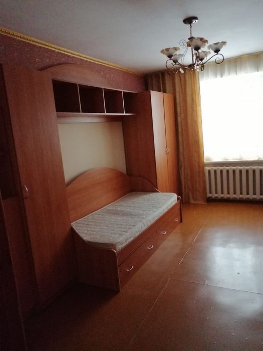 Продам спальный гарнитур