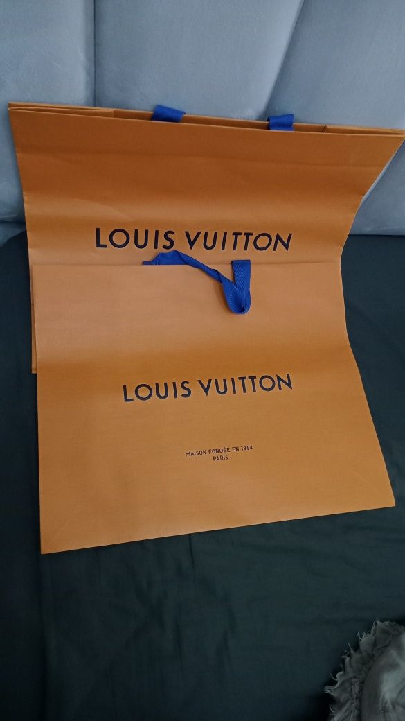 Большие пакеты Louise Vuitton, оригинал