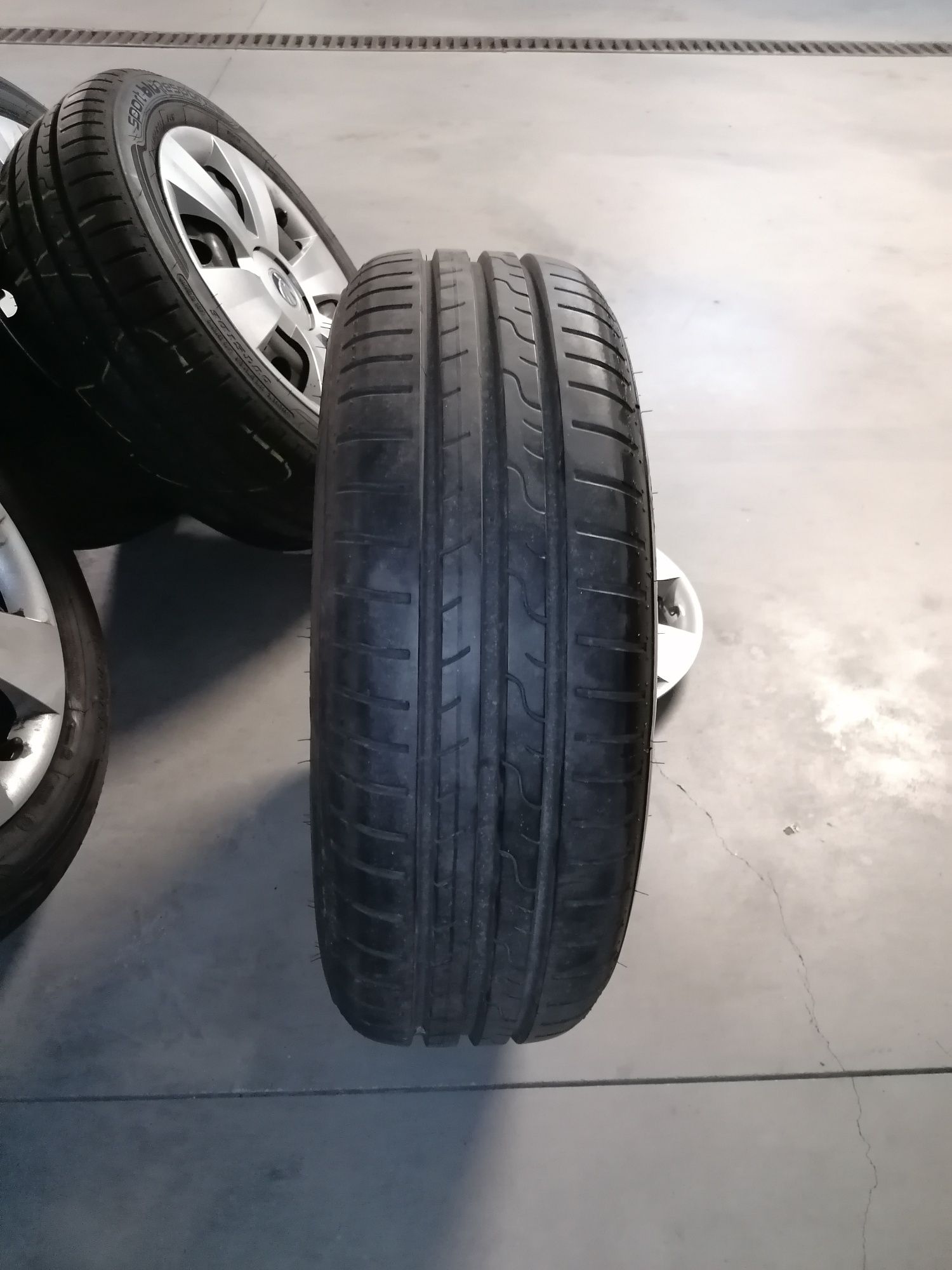 Vând Dunlop Sport Blue Response 185/60R15