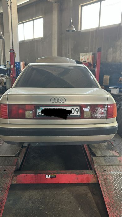 Бленда ауди 100 с4