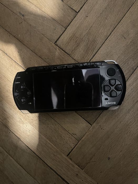 playstation psp 3004 functional dar nevoie display