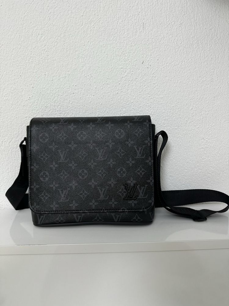 Louis Vuitton bag unisex