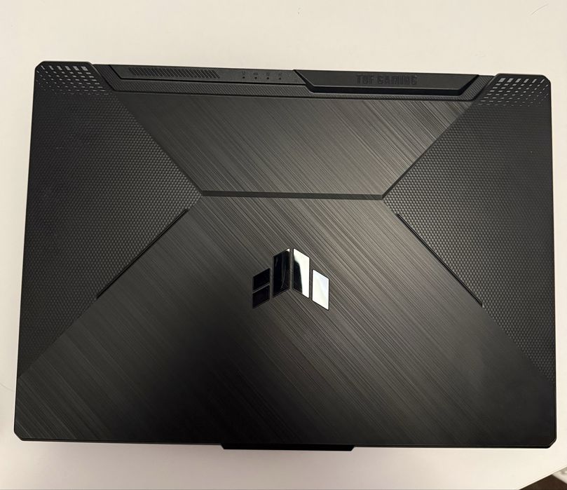 Laptop Gaming ASUS TUF F15 - 16 GB RAM, RTX 3050 4gb, I5-11400H