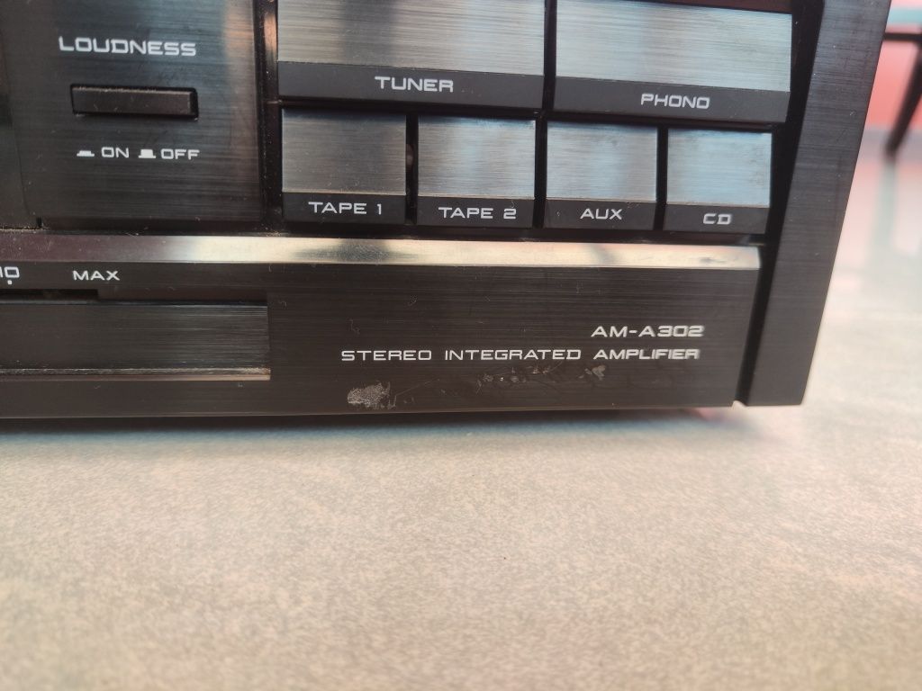 Усилвател Akai Am-A302
