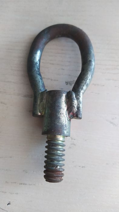Продам буксировочный крюк