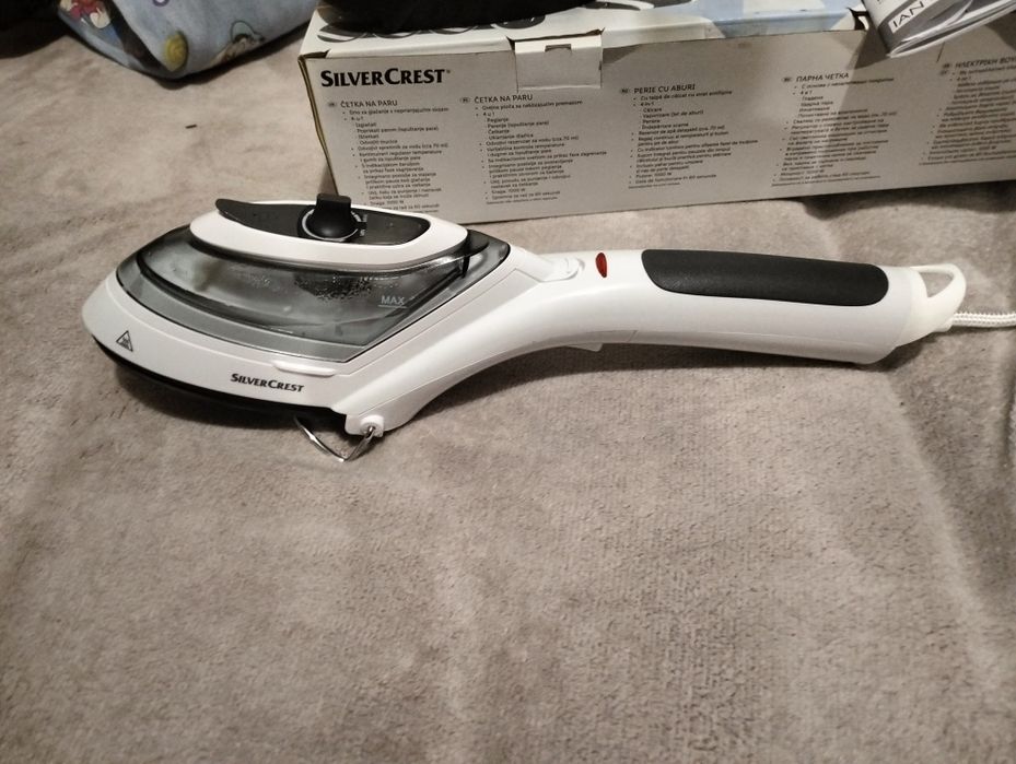 Fier de calcat cu aburi