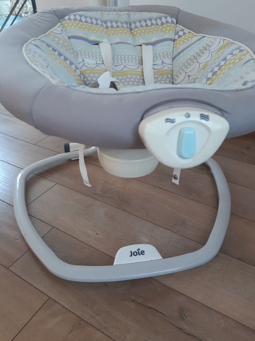 Leagan electric bebelusi Joie