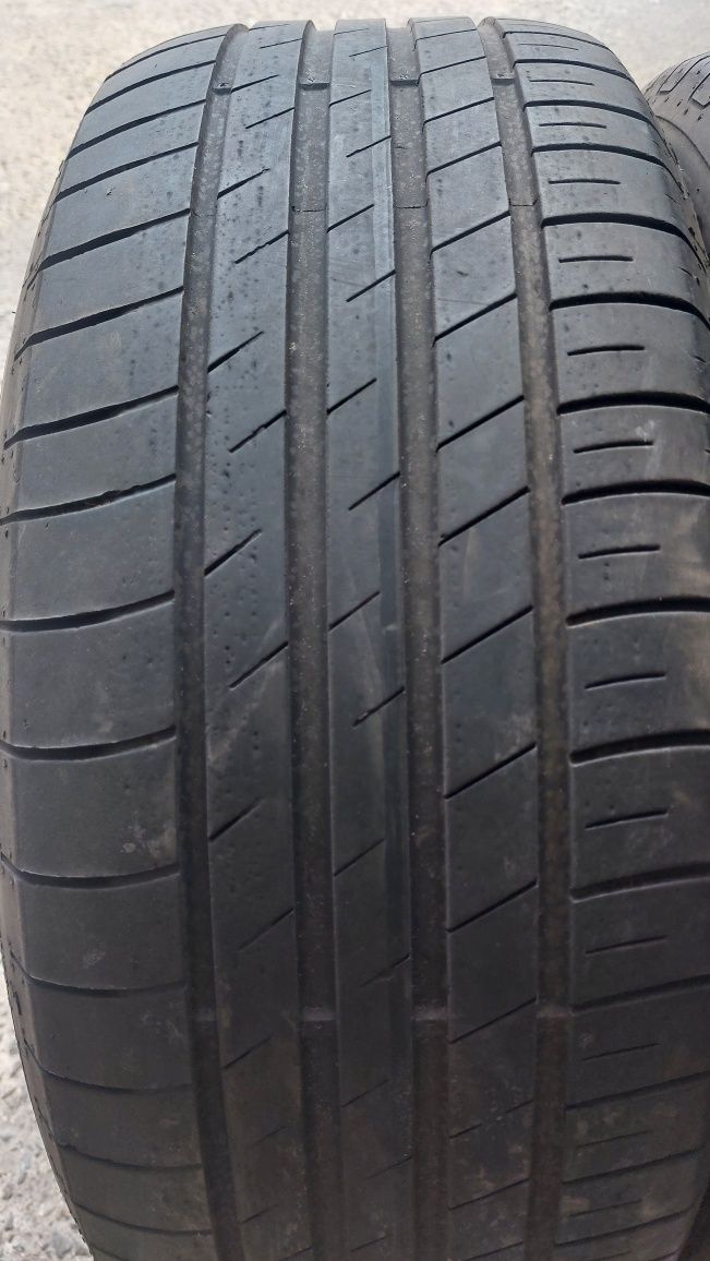 Гуми 225/55/17 Goodyear Efficient Grip Performance 2 броя