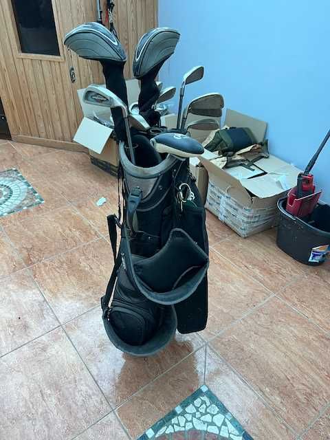Комплект голф стикове Callaway с чанта