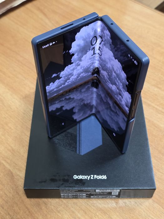 Samsung Galaxy Z Fold 6
