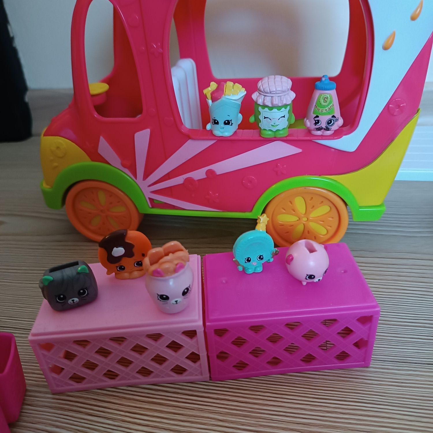 Shopkins . Занимателен лот