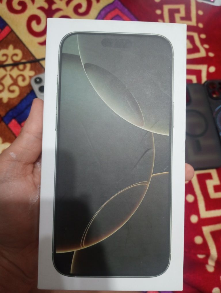 iPhone 16 pro maks