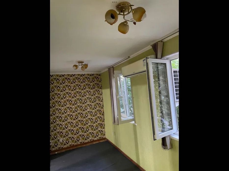 Квартира 2/3/4 
Кадышева
Кирпич 77 серия