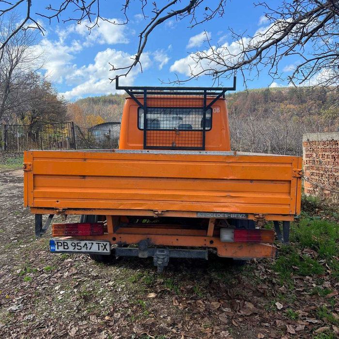 Mercedes-Benz 208 208D
Бордов Бус Mercedes-Benz 208D