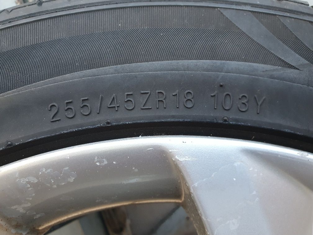 4бр летни гуми Кумхо спорт пакет/235-50-18/-255-45-18/ 4.5мм грайфер.