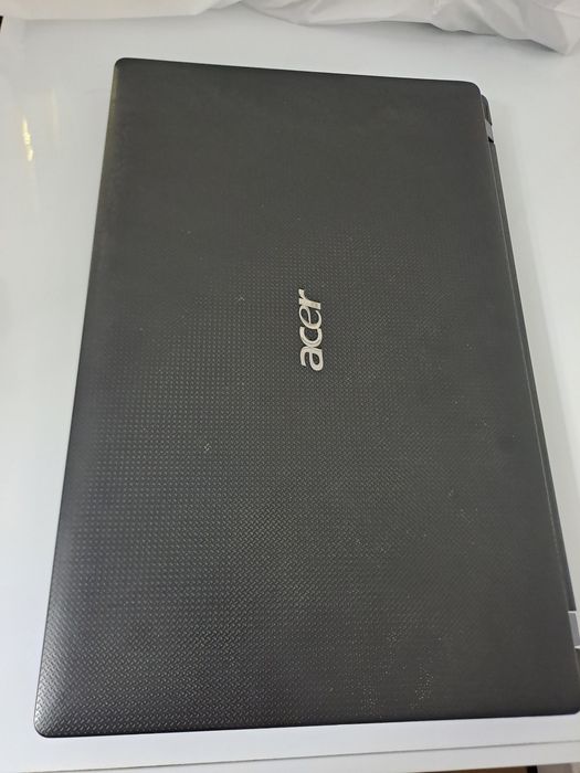 Ноутбук в хорошем состоянии за 40 тысяч тенге.