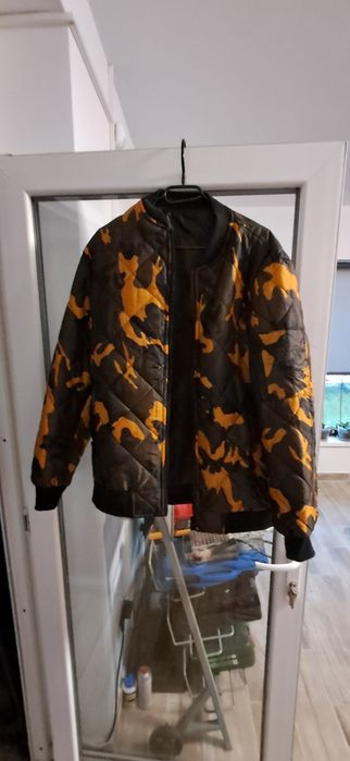 Jacheta primavara patern camuflaj