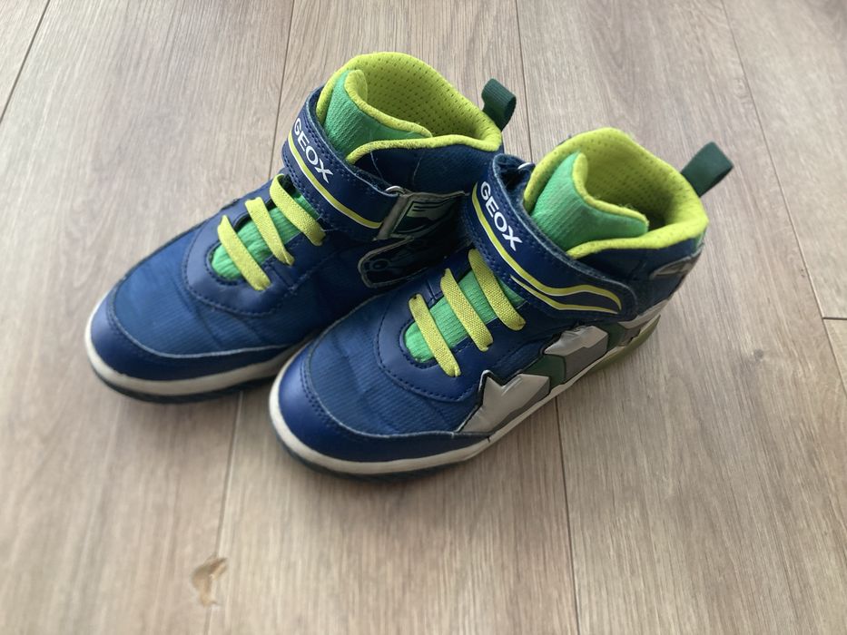 Високи кецове Geox светещи