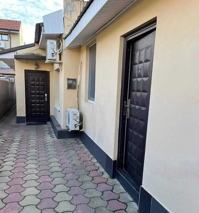 Inchiriere camera cu baie