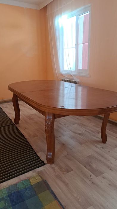 Стол деревяный качествены