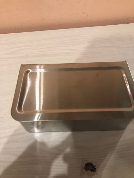 Vand suport elegant de hartie igienica