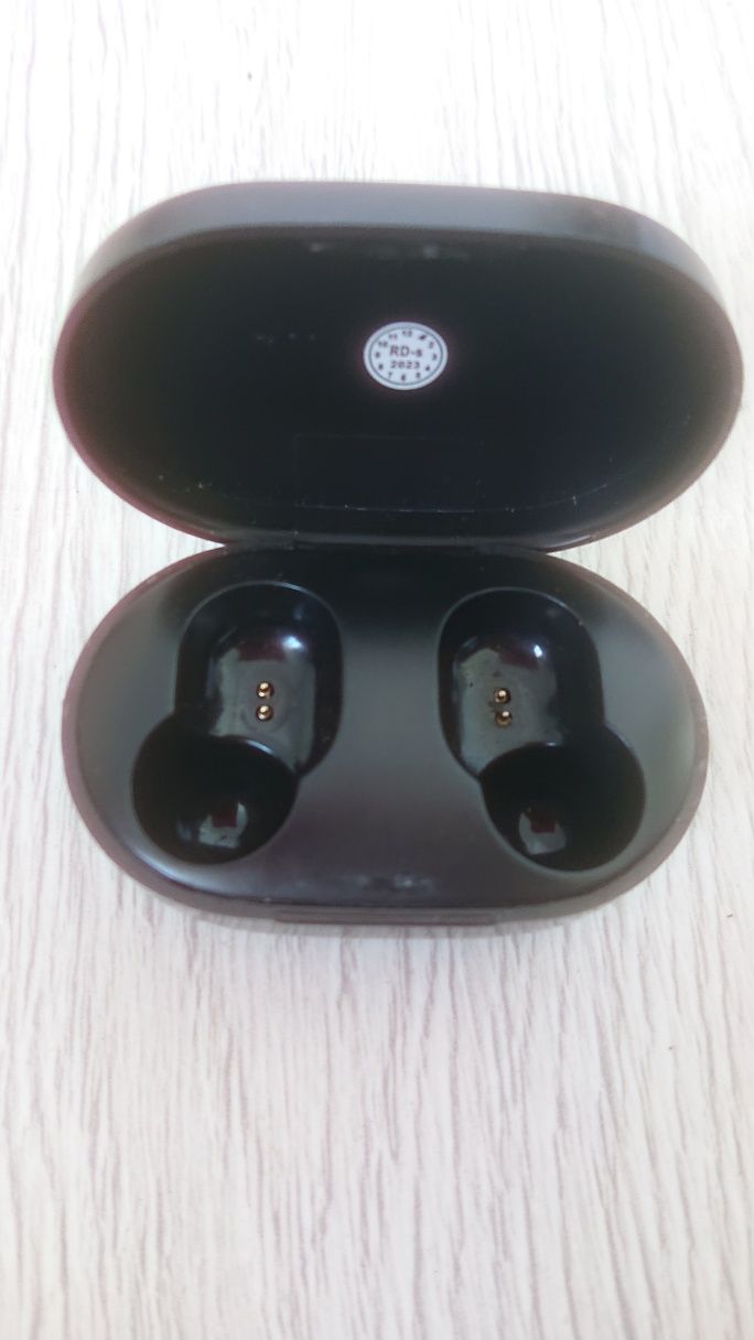 Продам Xiaomi  mi buds