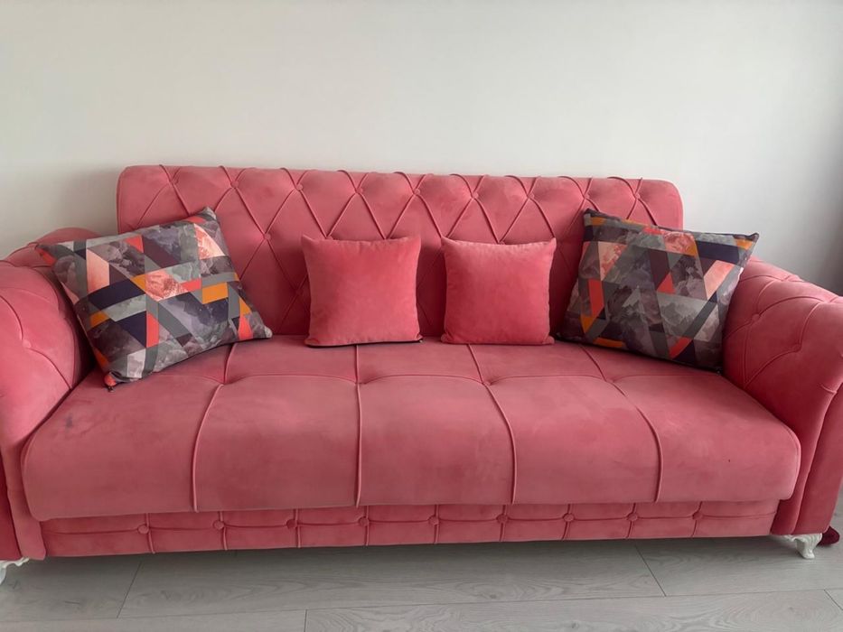 Диван в отличном состоянии