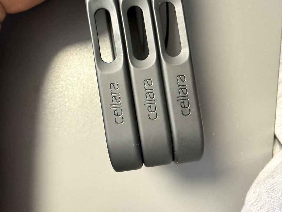 Huse protectie pentru iPhone 16 Pro Max - ca noi