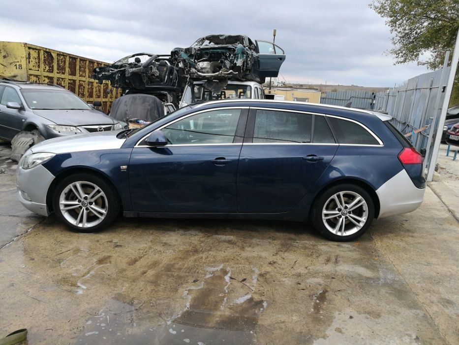 Продавам Опел Инсигния Opel Insignia 2.0 CDTI 6 ск. на части 