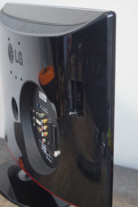 Televizor lcd - Lg M237WD - 23 inch/58 cm - impecabil