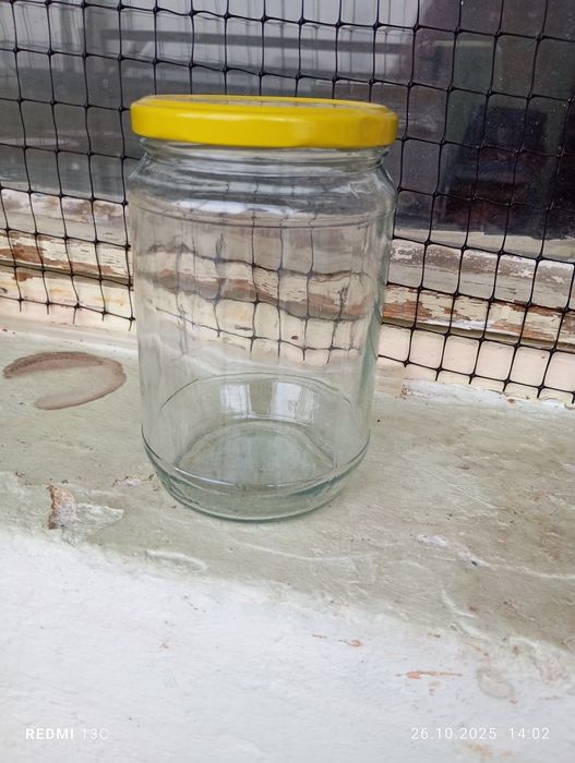 Буркани на винт.720 мл,570 мл.