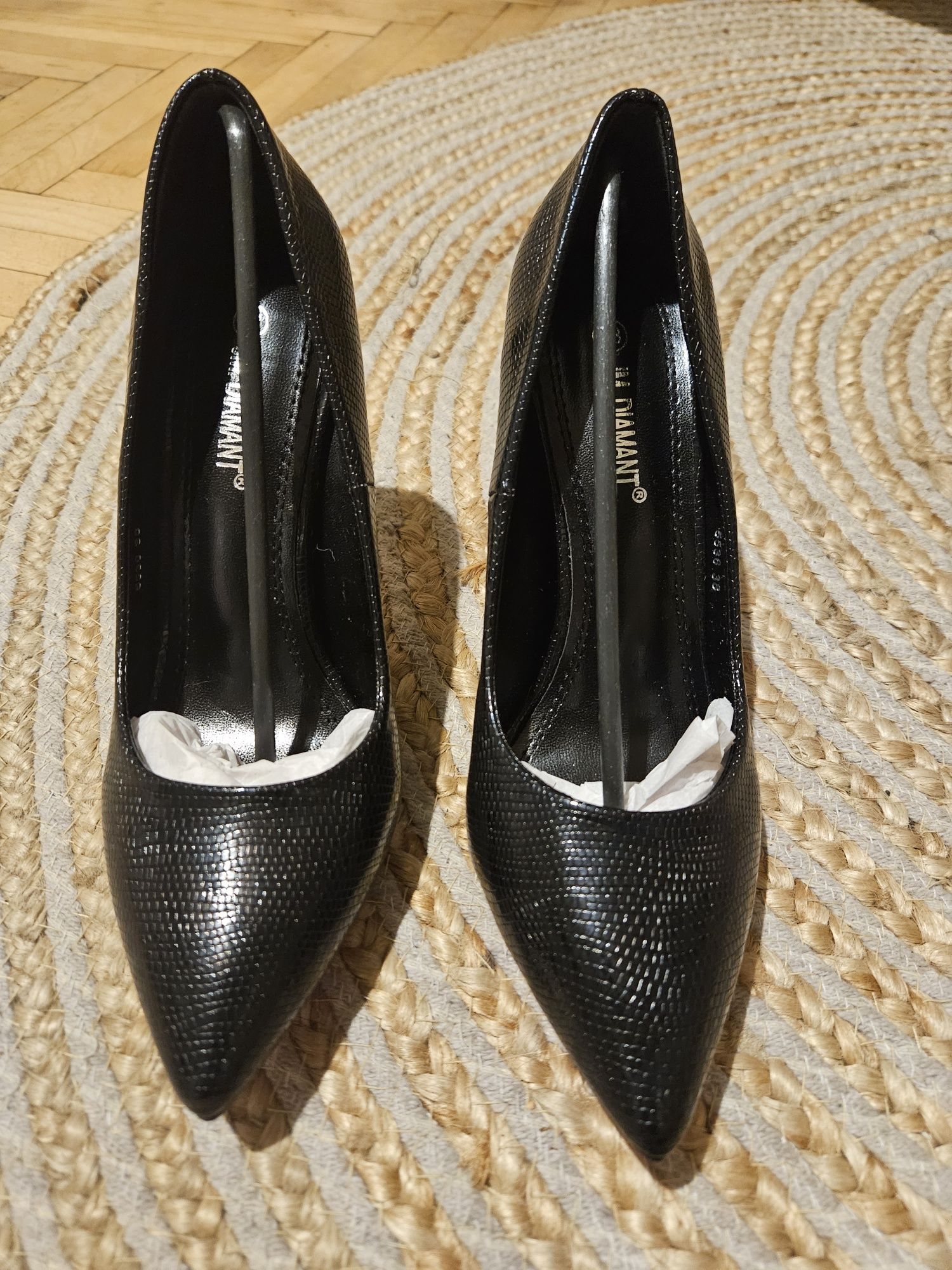 Pantofi negri stiletto