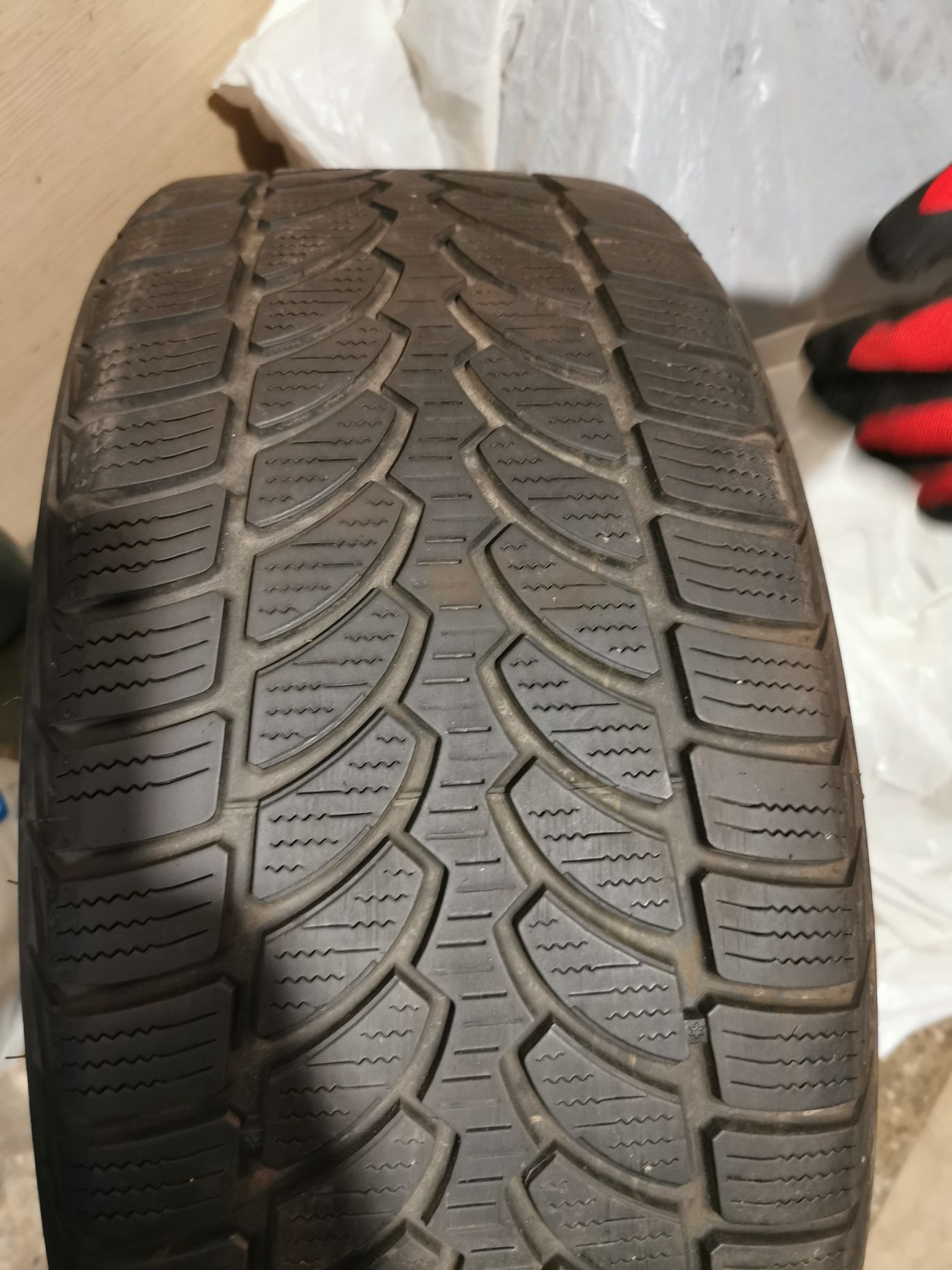 Anvelope de vara 2x 235/55R17 2x 205/55 R16 iarna 225/50 R17