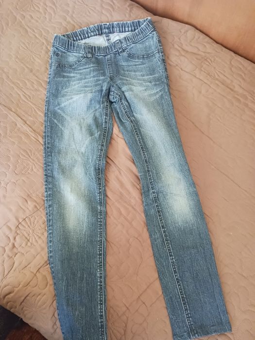 Детски дънки за момиче