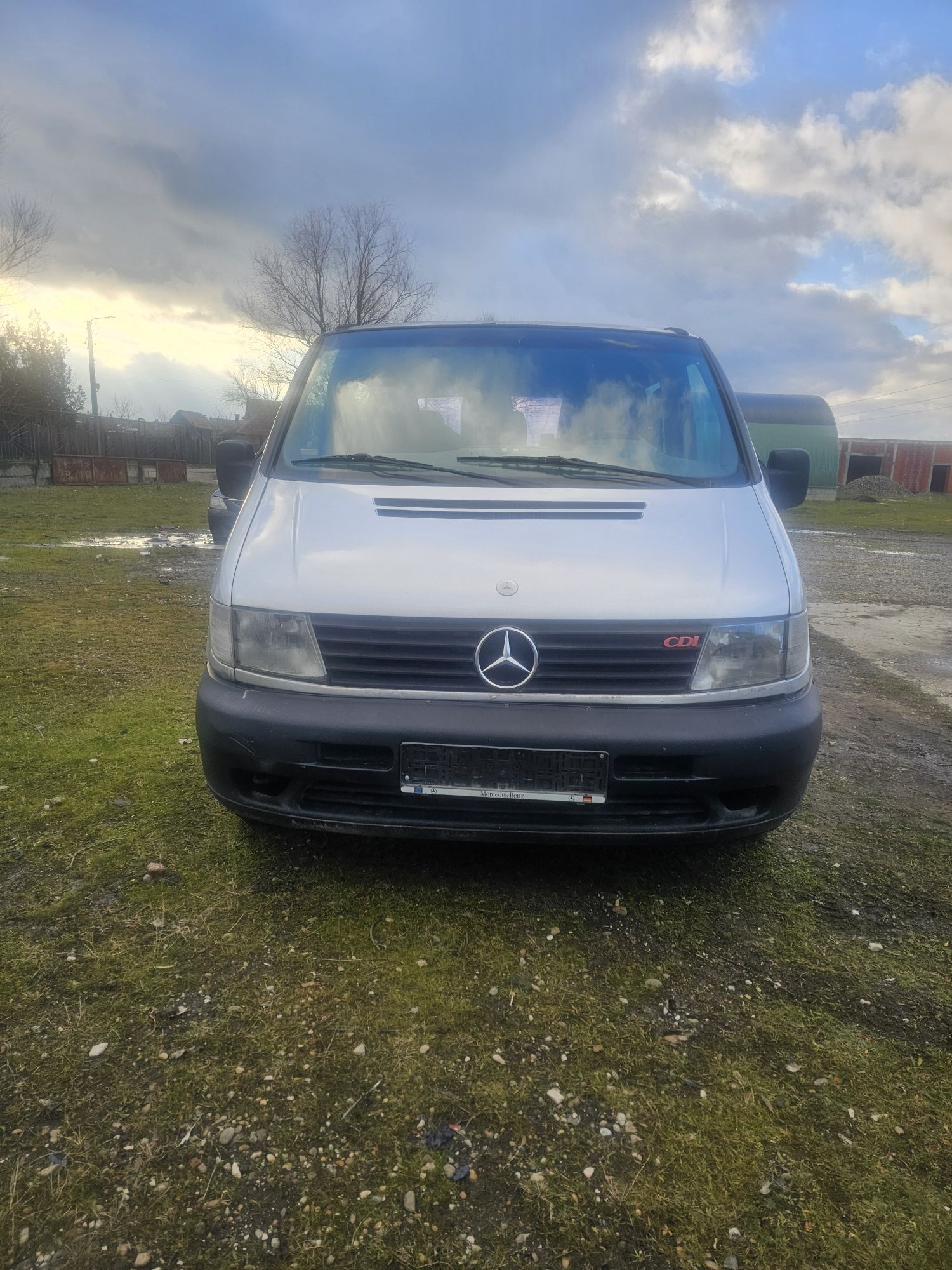 Dezmembrari Mercedes Vito w638 7+1 motor 2.2 cdi
