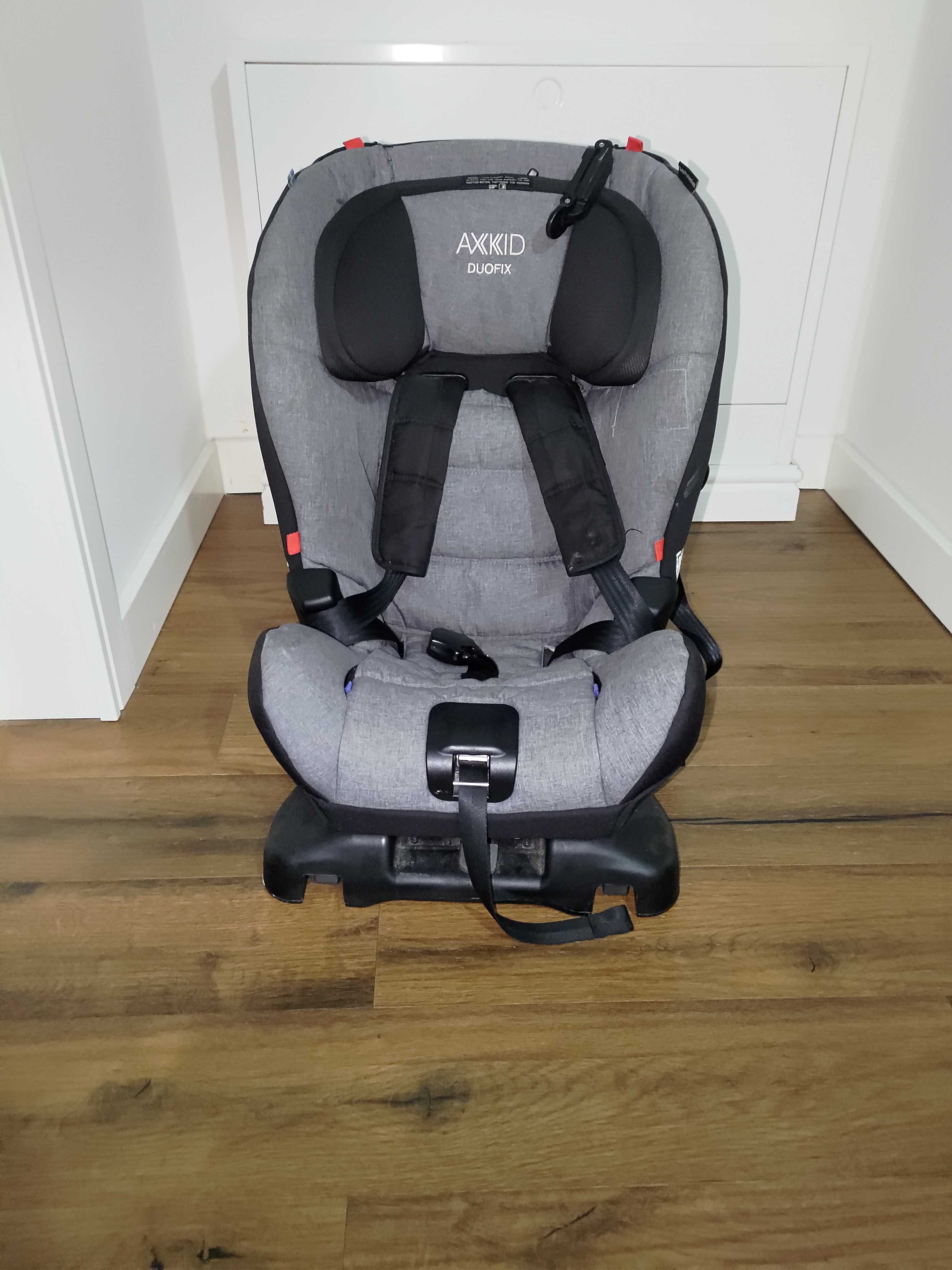 Vând scaun auto Axkid Duofix