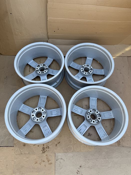 Оригинални алуминиеви джанти Audi 20” 8.5J ET33 5x112 за  A6 A7 Q5 Q7