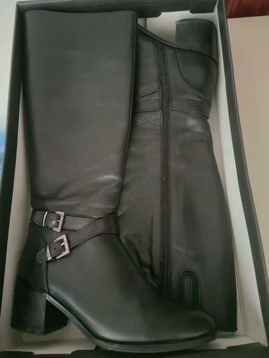 Ботуши от естествена кожа на марката GiAnni