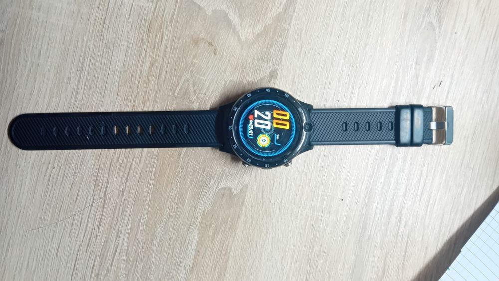 Ceas smart cu sim și GPS pentru copii