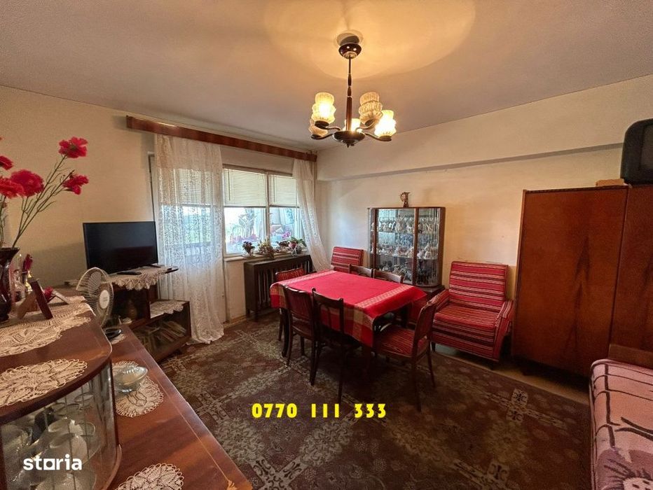 Apartament 2 camere confort 1 Calarasilor Viziru, etaj intermediar