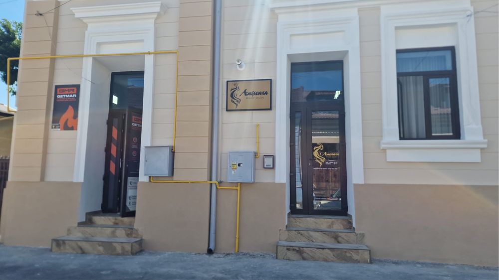 Inchiriez spatiu comercial