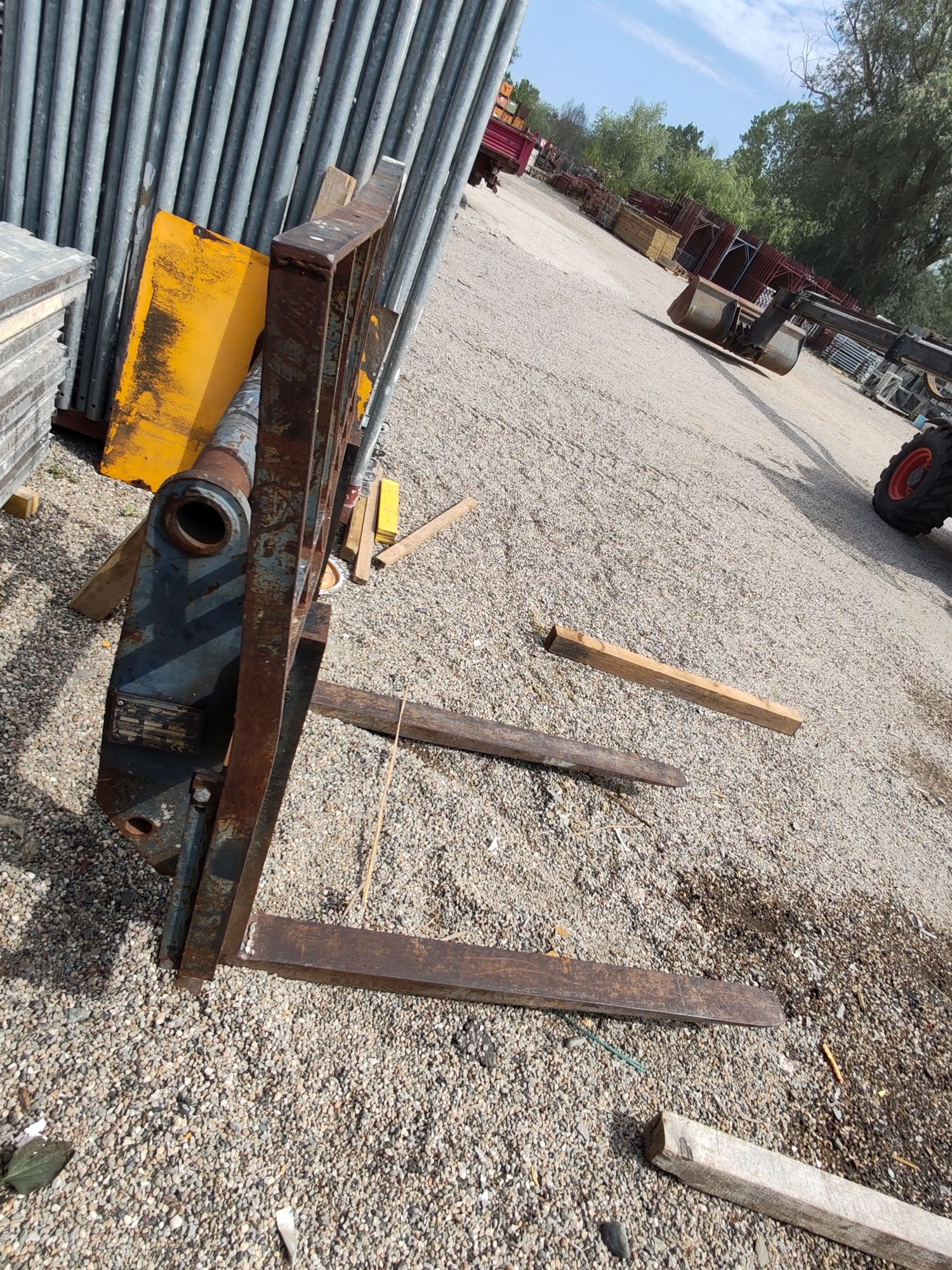 Manitou Marca Sambron import Italia an 2001 furci și cupa