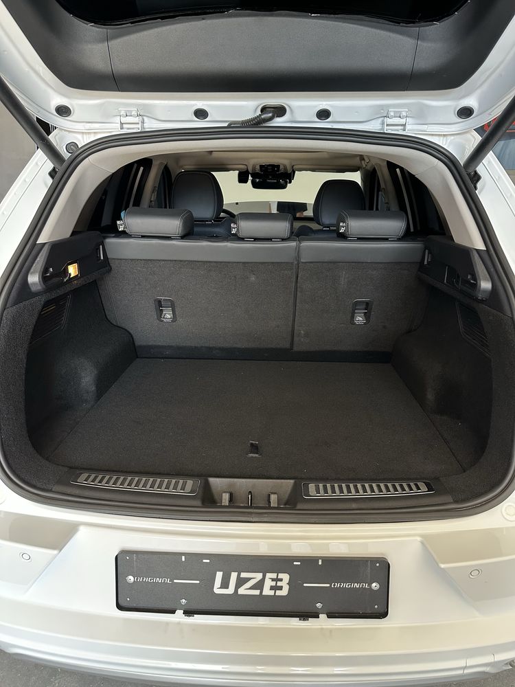 Exeed LX Premium 1.5 Turbo
