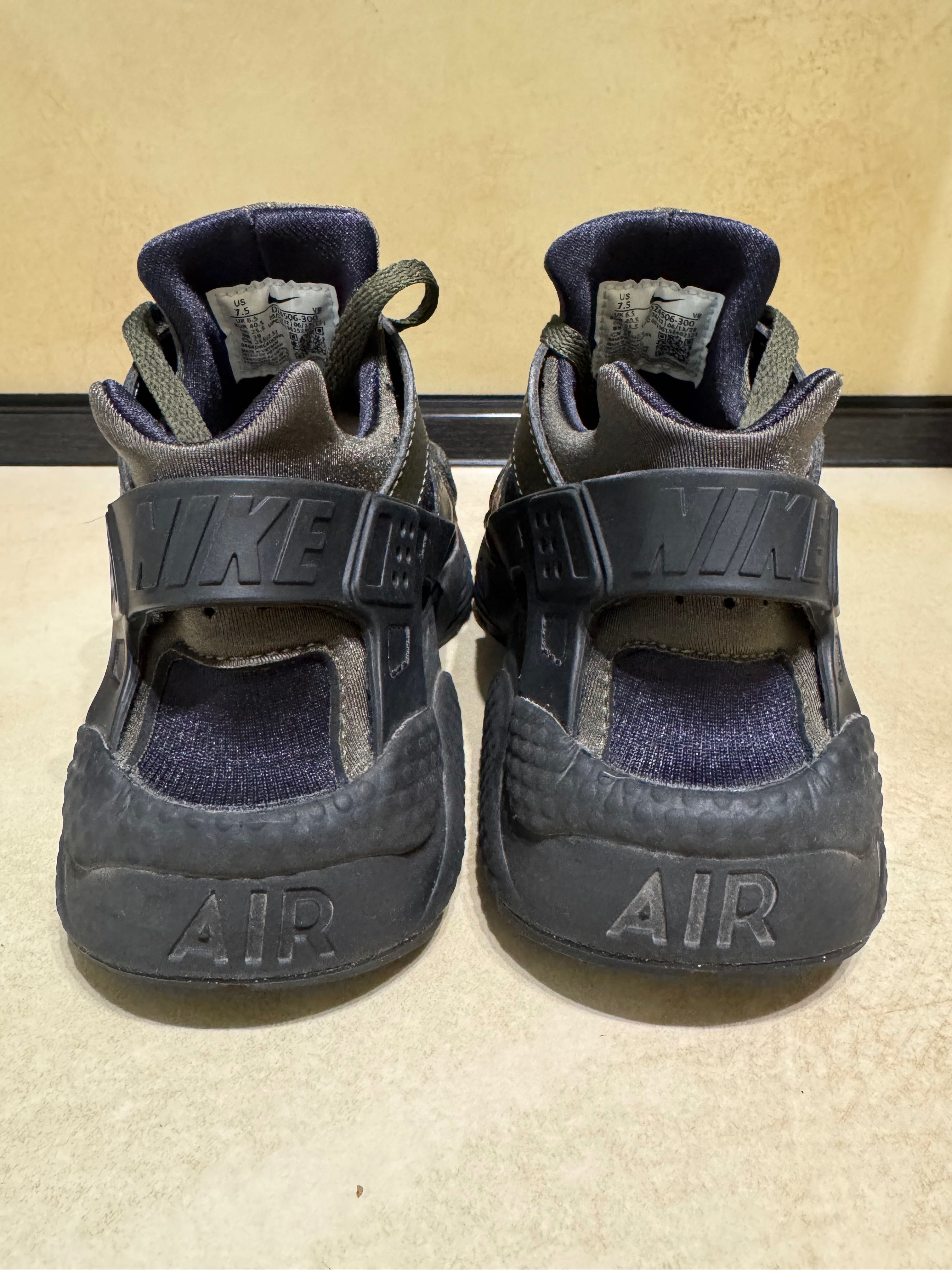 Nike Air Huarache"Dark Olive".
