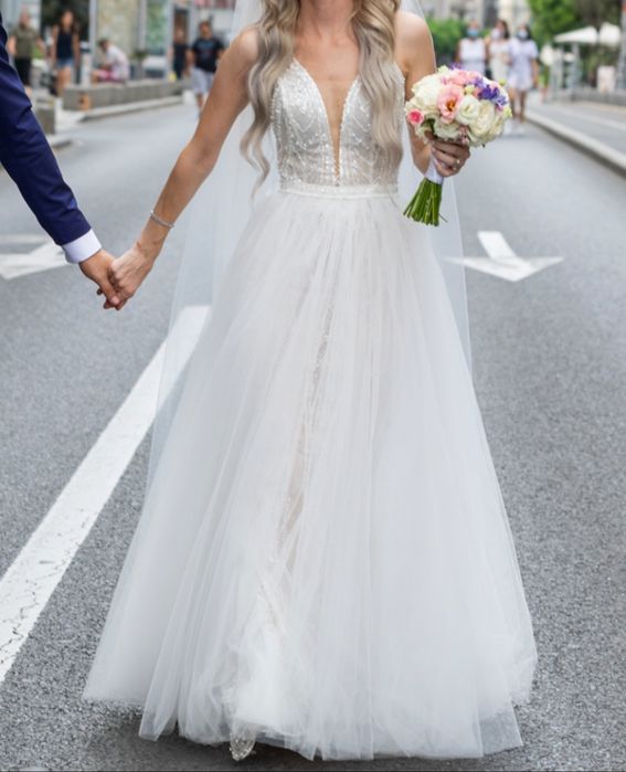 Vând rochie de mireasa Christina Andrei