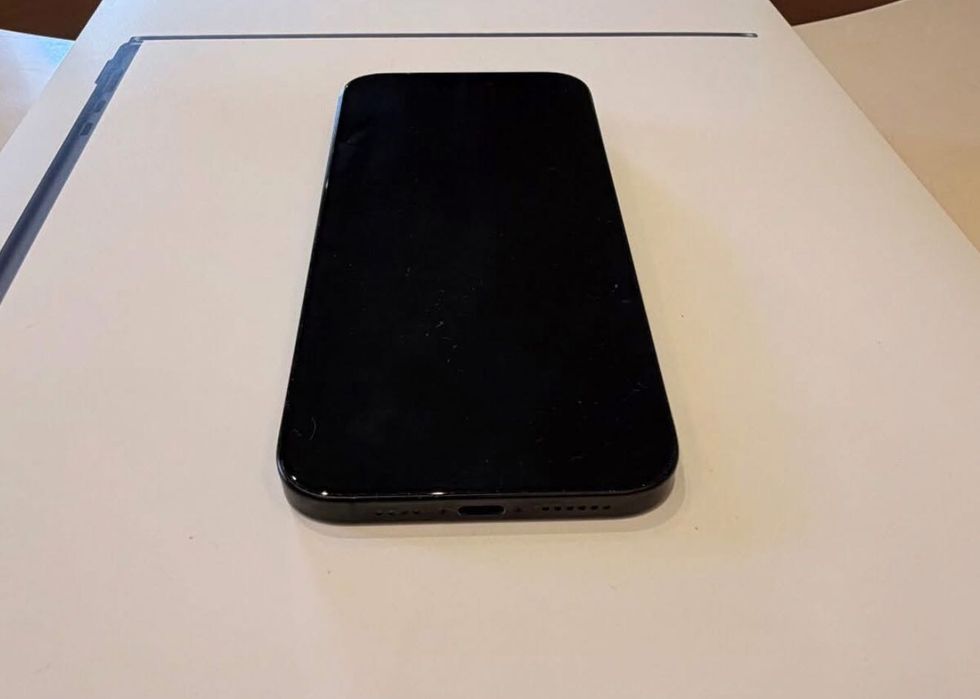 Iphone 16 pro max 512gb ESIM