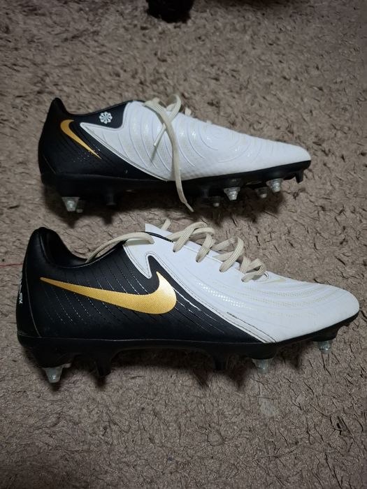 Ghete fotbal cu crampoane de fier nike