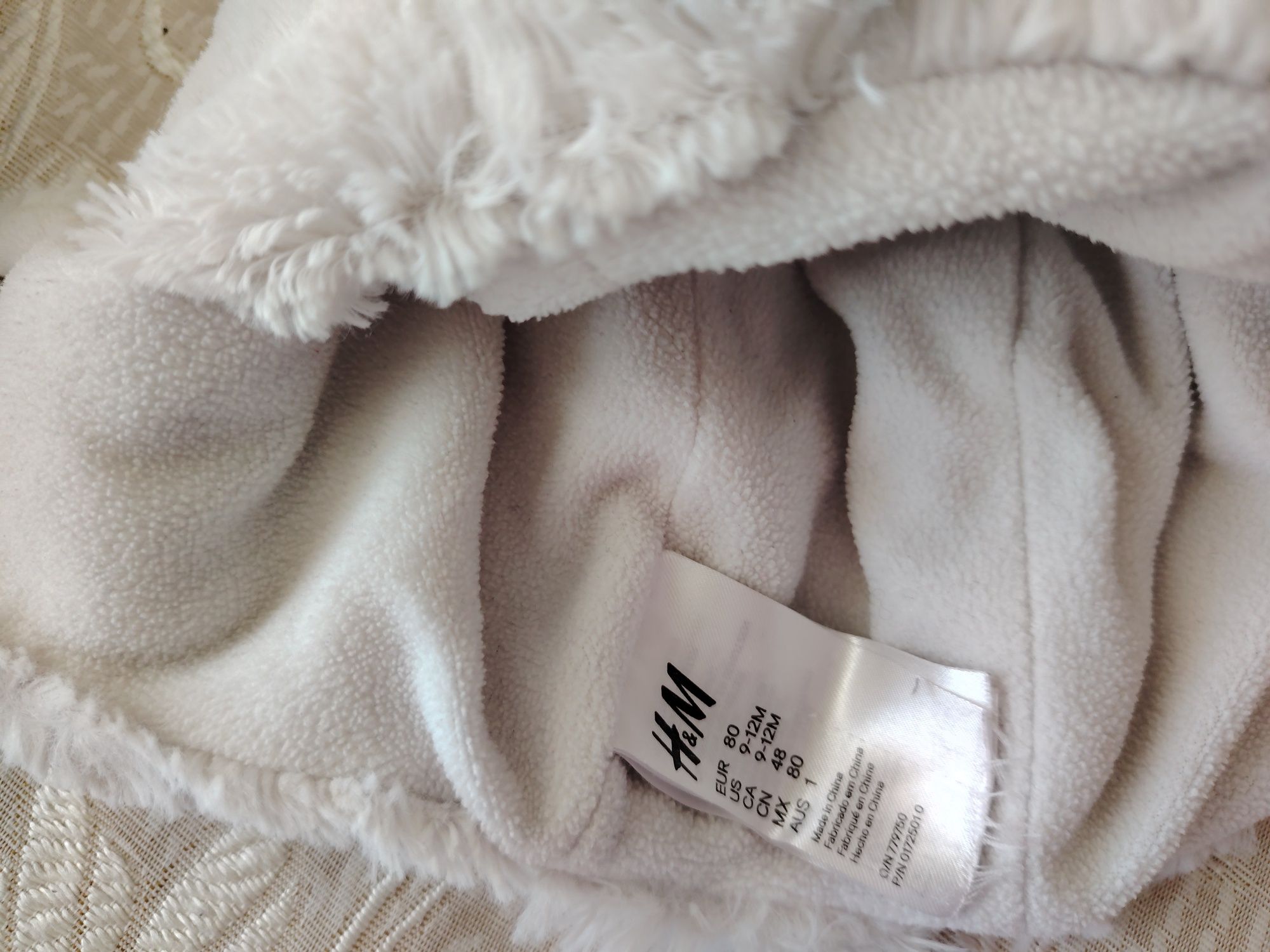 детска сима зина шапка H&M от 0 до 18 месеца